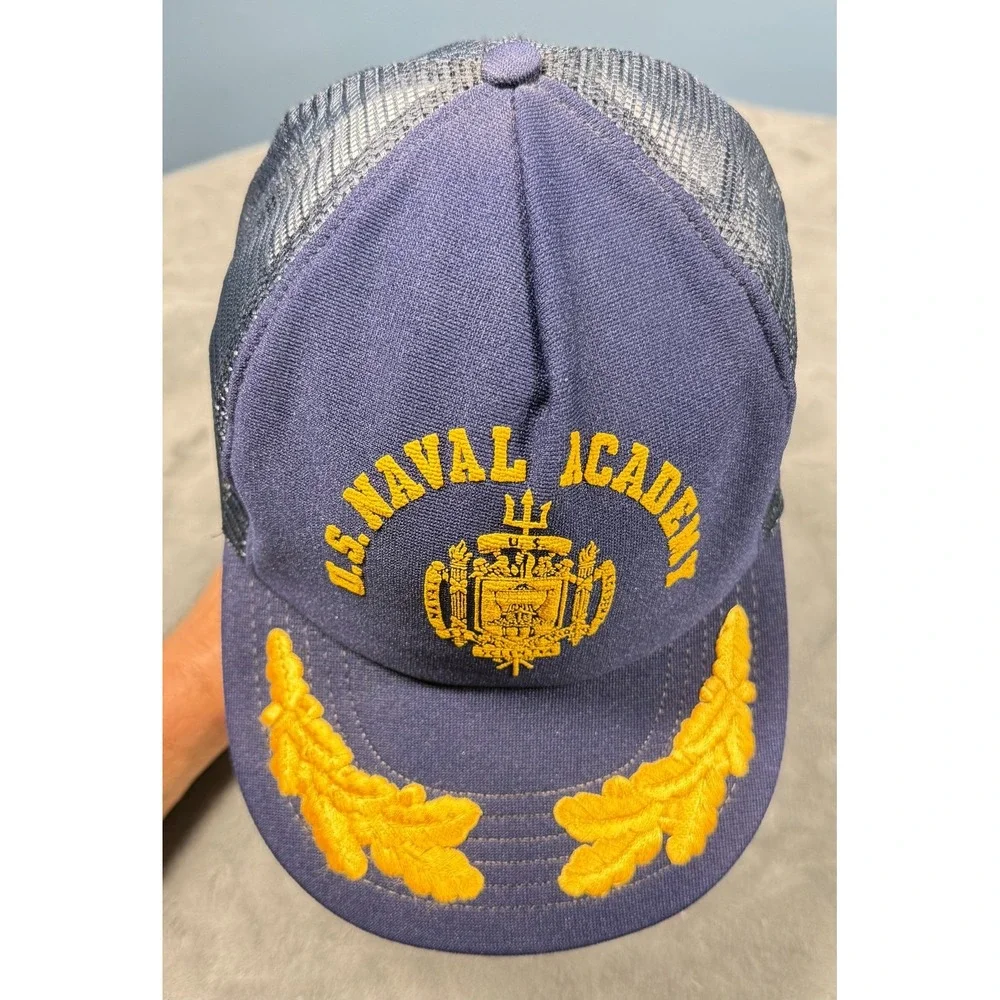 Vintage US Naval Academy Snapback Trucker Hat Navy Blue Mesh Crest Logo
